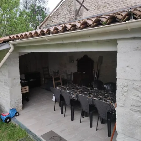 Familial Marais Poitevin Les Glycines *